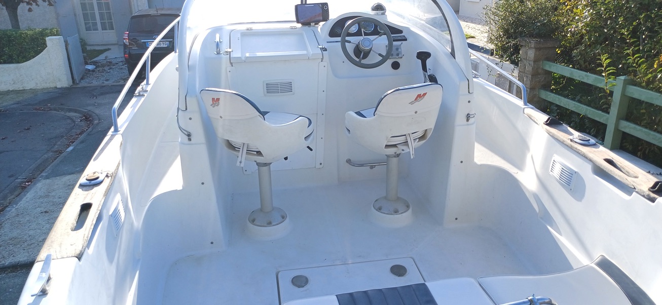 Cockpit New.jpeg