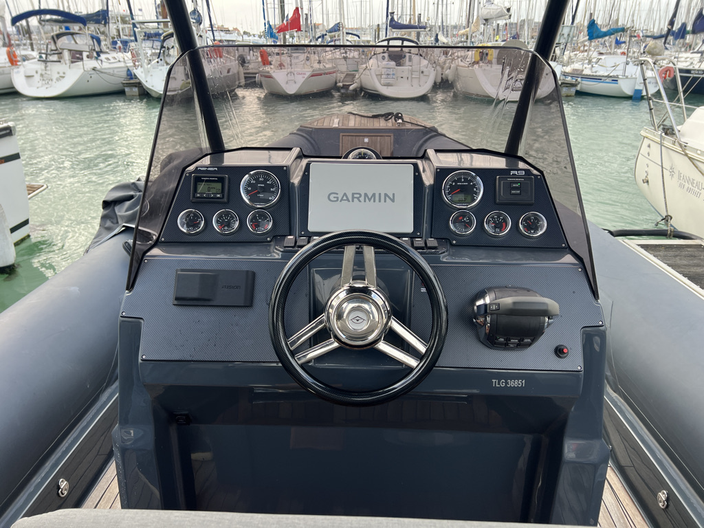 Poste De Pilotage 2.jpeg